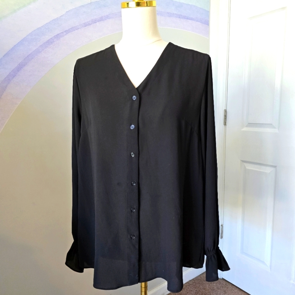T Tahari | Medium | Black Button Up With Ruffled Long Sleeves